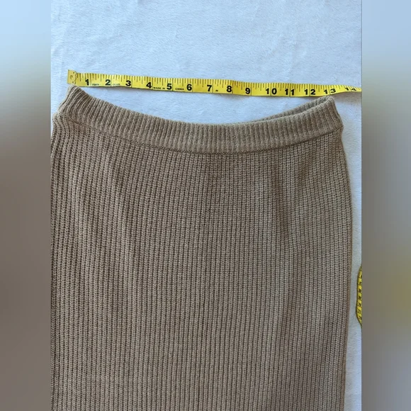 Vintage Christian Dior Tan Lambswool Midi Skirt - Picture 6 of 9